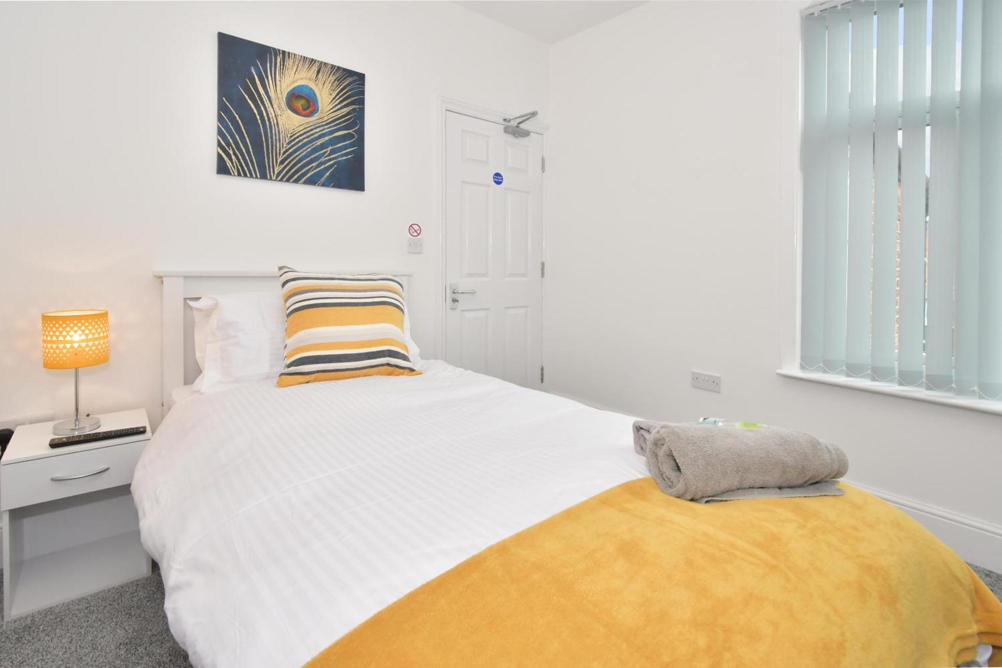 Townhouse @ 86 Brooklyn Street Crewe Villa Dış mekan fotoğraf